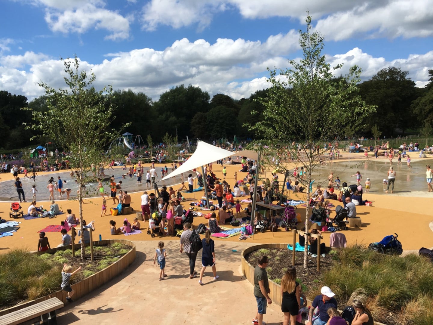 cassiobury-park-watford-ustigate-waterplay