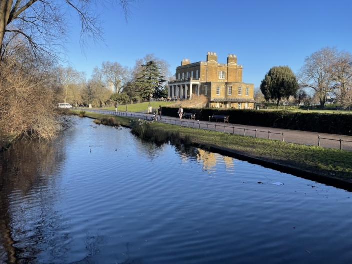 Clissold House